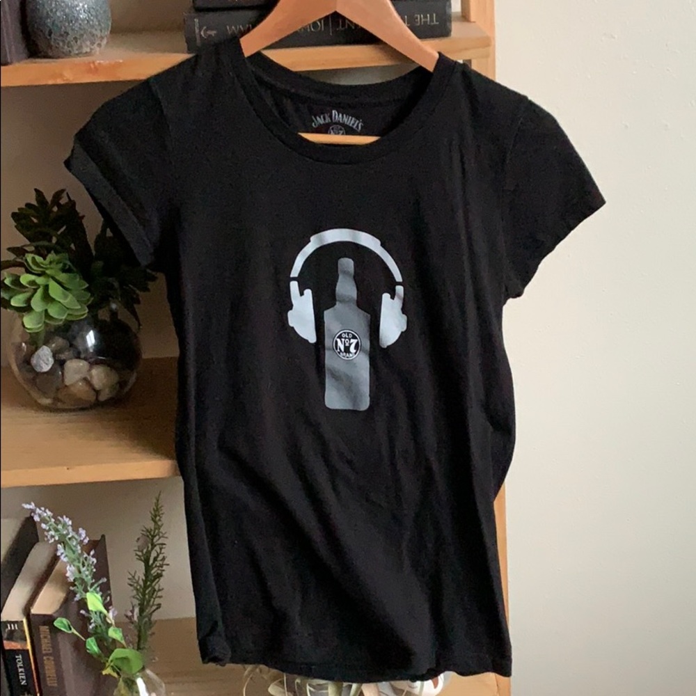 NWOT Jack Daniel’s screen t-shirt